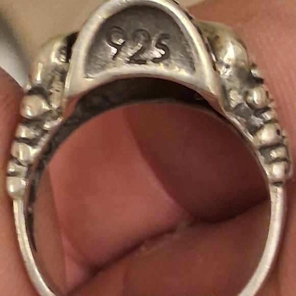 Silver Skull Ring with Red Gemstone Eye - Picture 5 of 6